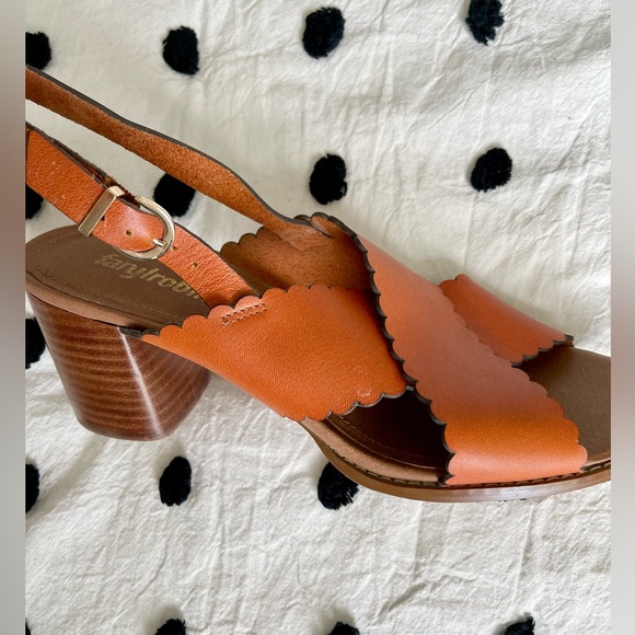 Farylrobin Scalloped slingback heels - Picture 3 of 3